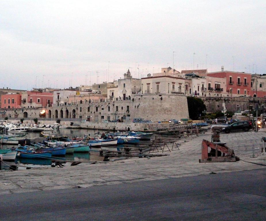 Palazzo Lupicini Affittacamere Bisceglie Eksteriør bilde